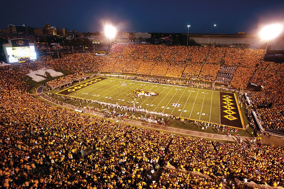 djgraham_'s tweet photo. blessed to receive an offer from Mizzou !!!!!! 🐅🏴 #MIZ #ShowMe https://t.co/2QHLtRelNc