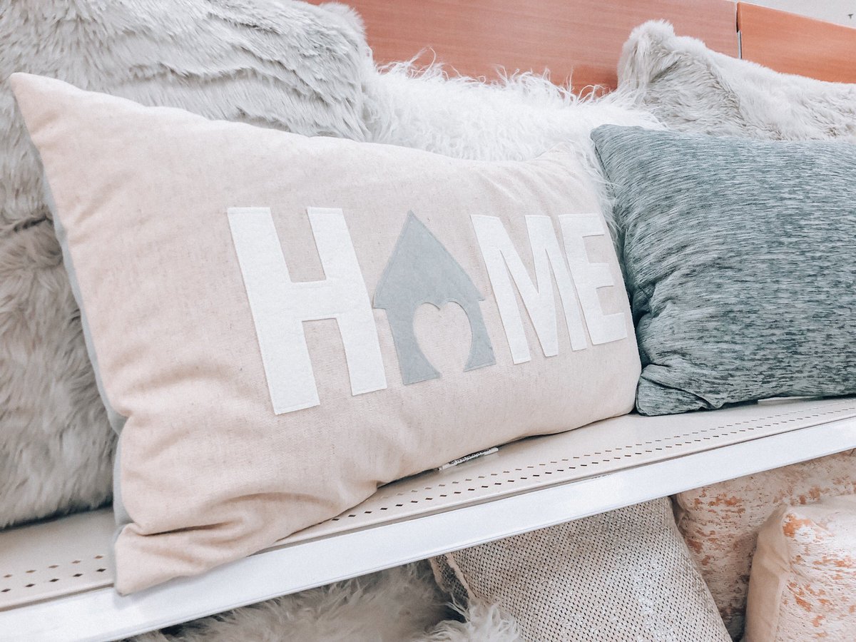 ciarazshain's tweet photo. Home is where the heart is ❤️ #VM #TargetStyle #Target #Decor https://t.co/EhI4c1cYGb
