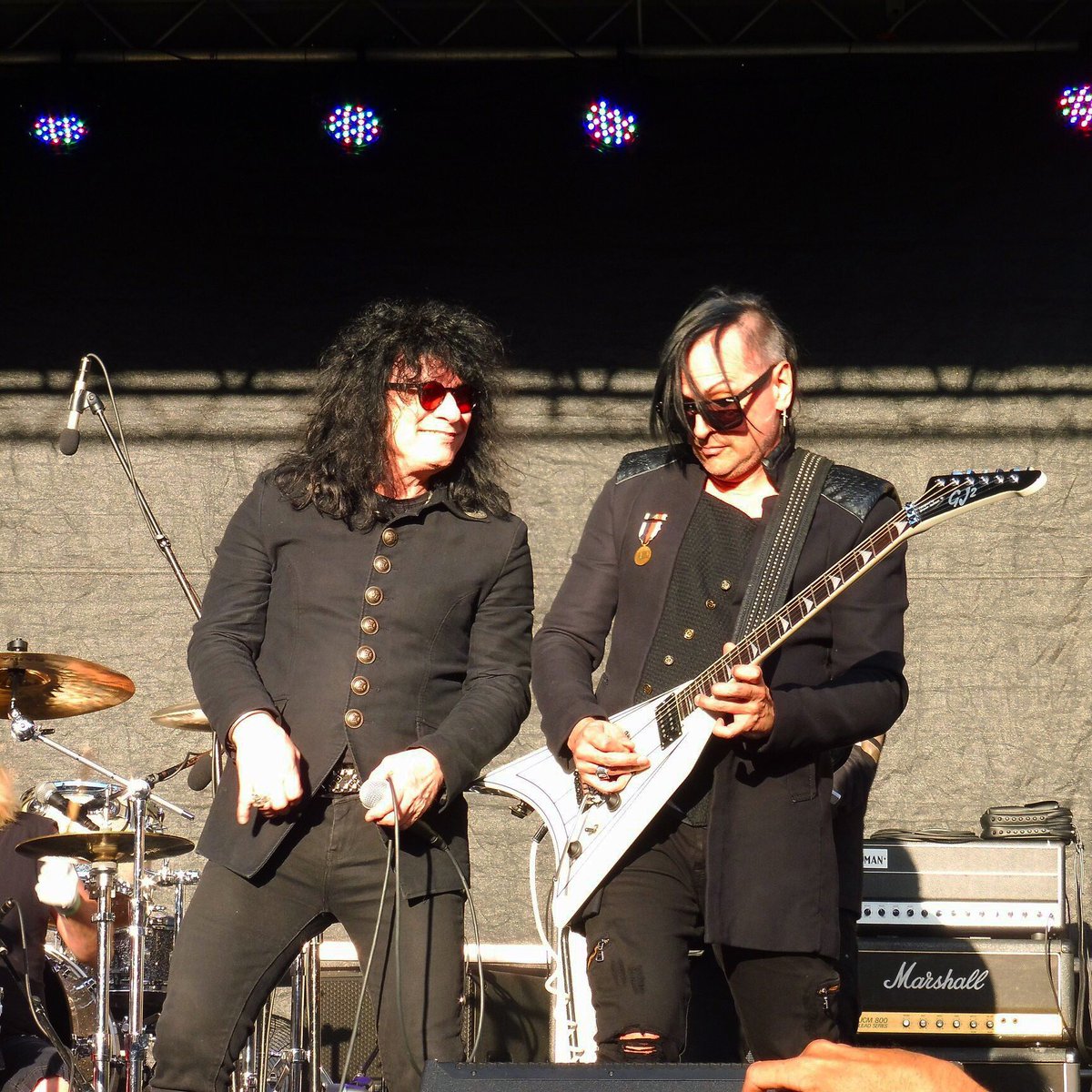 RoughCutt_LA's tweet photo. Bringing rock n roll to the Sunset Strip at the Rainbow Bar &amp; Grill's anniversary party! https://t.co/fGuUMnw0iW