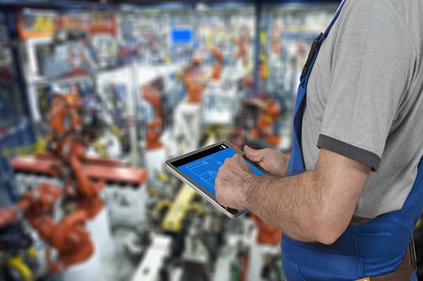 Epicor's tweet photo. A key to success in this highly disruptive and ever-changing world is to take a step back and answer a few fundamental questions:  https://t.co/Hk2gM5RDHi #futuremachineshop https://t.co/UafcZuKYS0