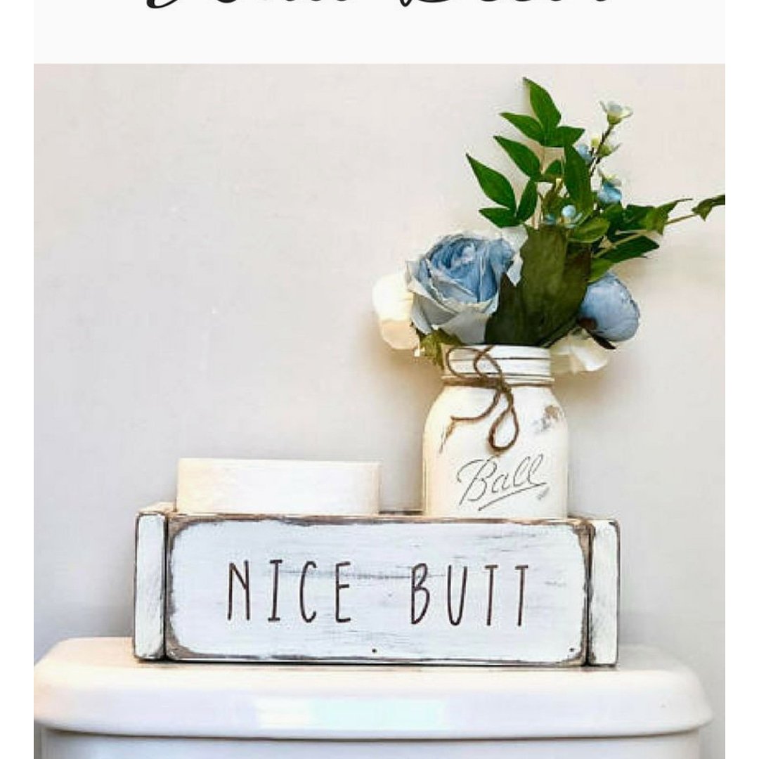 MyFloridaRemax's tweet photo. Check out this funny bathroom decor! #bathroomdecor #bathroomart #humor #realestate https://t.co/Pbe6Tk31CR