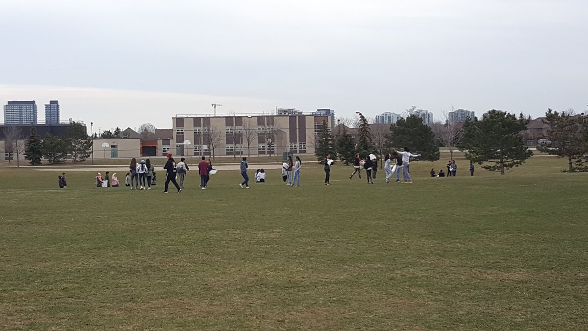 MsDemkowicz's tweet image. With the weather finally cooperating with its season, we were able to get out and clean up our yard! 

#SchoolWideCleanup
@thunderwolves98