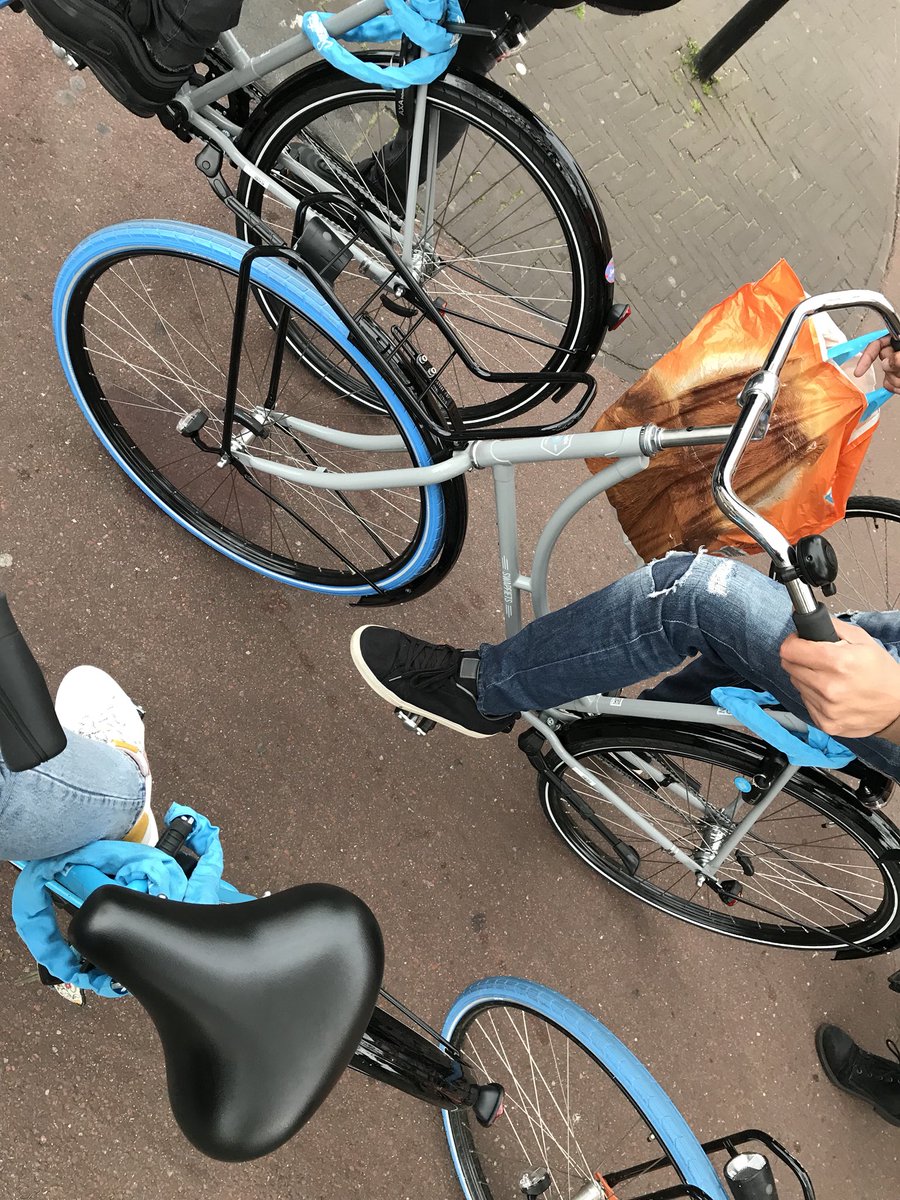 Rood zadel of blauwe voorband: fiets met abonnement verovert straatbeeld |  NOS