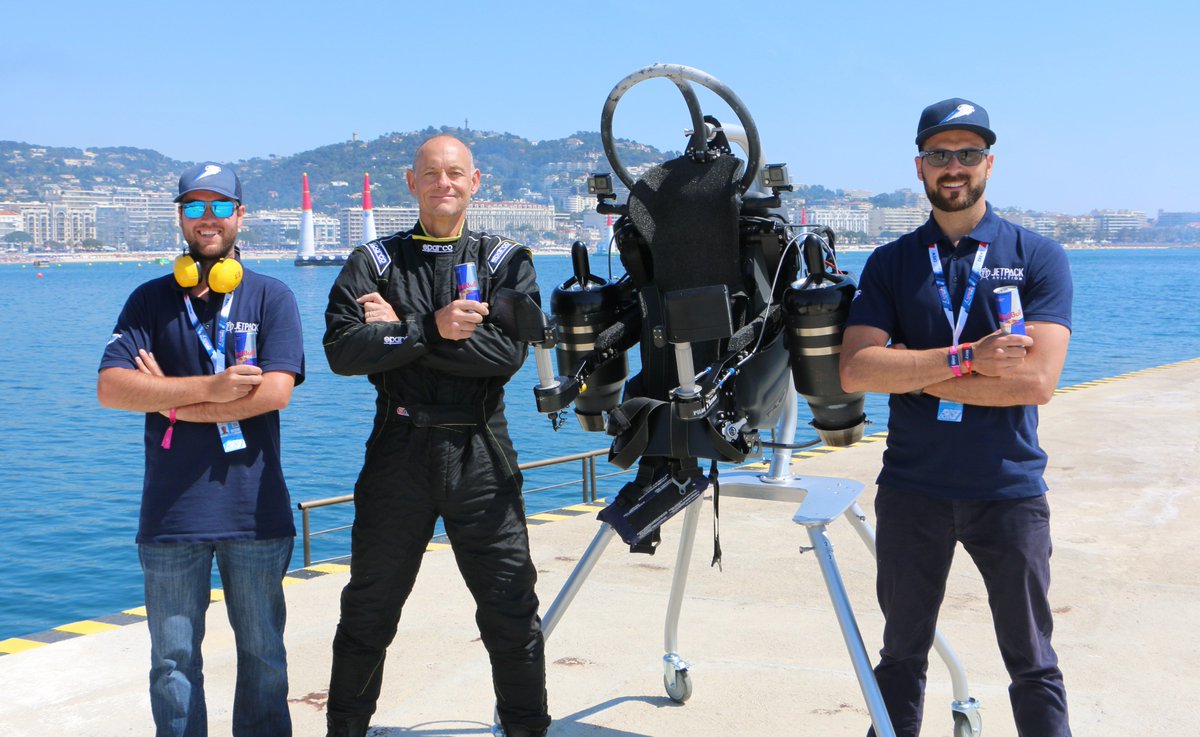 JetPackAviation's tweet photo. Thank you @redbull for hosting us at the #redbullAirRace in Cannes (FRANCE).
We made 3 awesome flights over the week end. Thank you also to the huge crowd that came out.
#Cannes #aviation #humanflying #jetpack #jetpackaviation #2018 #France https://t.co/z9ai3YX4G8