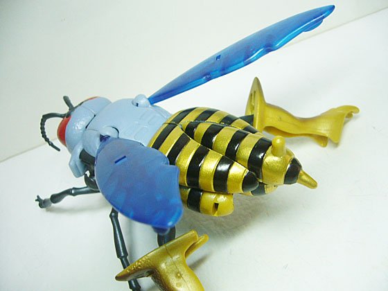 BW ワスピネーター：FOX KIDS版ワスピーター。薄い水色の胴体に濃くて
