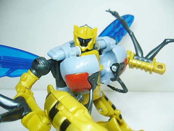 BW ワスピネーター：FOX KIDS版ワスピーター。薄い水色の胴体に濃くて