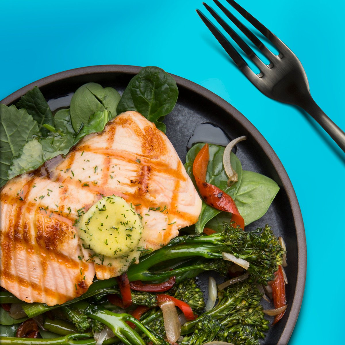 snapkitchen's tweet photo. naked salmon. so simple and so. freaking. delicious. in this @whole30, #keto-friendly dish, we top a fillet of grilled salmon with citrus-dill @TinStarFoods ghee and serve with roasted broccolini. 😋 reserve yours online: https://t.co/5VbRgQx5F3 https://t.co/ibxICzQvRx