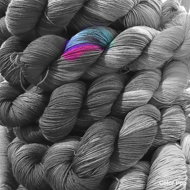 indigodragonfly's tweet photo. New clue.
-
The Frolic 2018 colourway will be for sale for ONE DAY ONLY: Sat Apr 28, at the #torontoknittersfrolic and online at https://t.co/zVdBtaOrVh.
-
Link to order will be released on Saturday morning.
-
#indigodragonfly #frolic2019colour #froli… https://t.co/ku4nYeP3kI https://t.co/qG1FlZbYhl