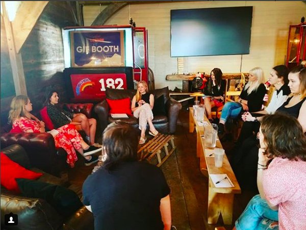 Starting #DiamondsXSessions has been the most rewarding experience! Last Sunday was a dream &amp; for our third &amp; final event on Sunday we'd like for ALL of you to be there 💜 Add discount code LATEBIRD at checkout for an amazing 60% off tickets: musicglue.com/dancelikeivego…