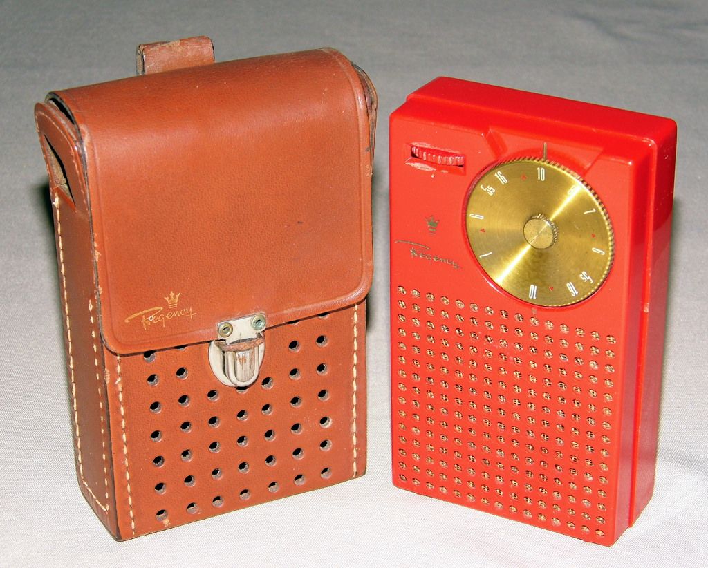 getgreattv's tweet image. Retweet if you remember loving to listen to your favorite AM DJ on your transistor radio. Do you remember their name?