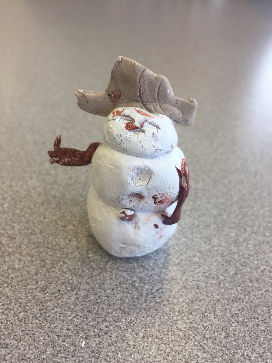 stephanie63_'s tweet photo. #snowman #socute ⛄️❄️ https://t.co/8j98QVqD4A