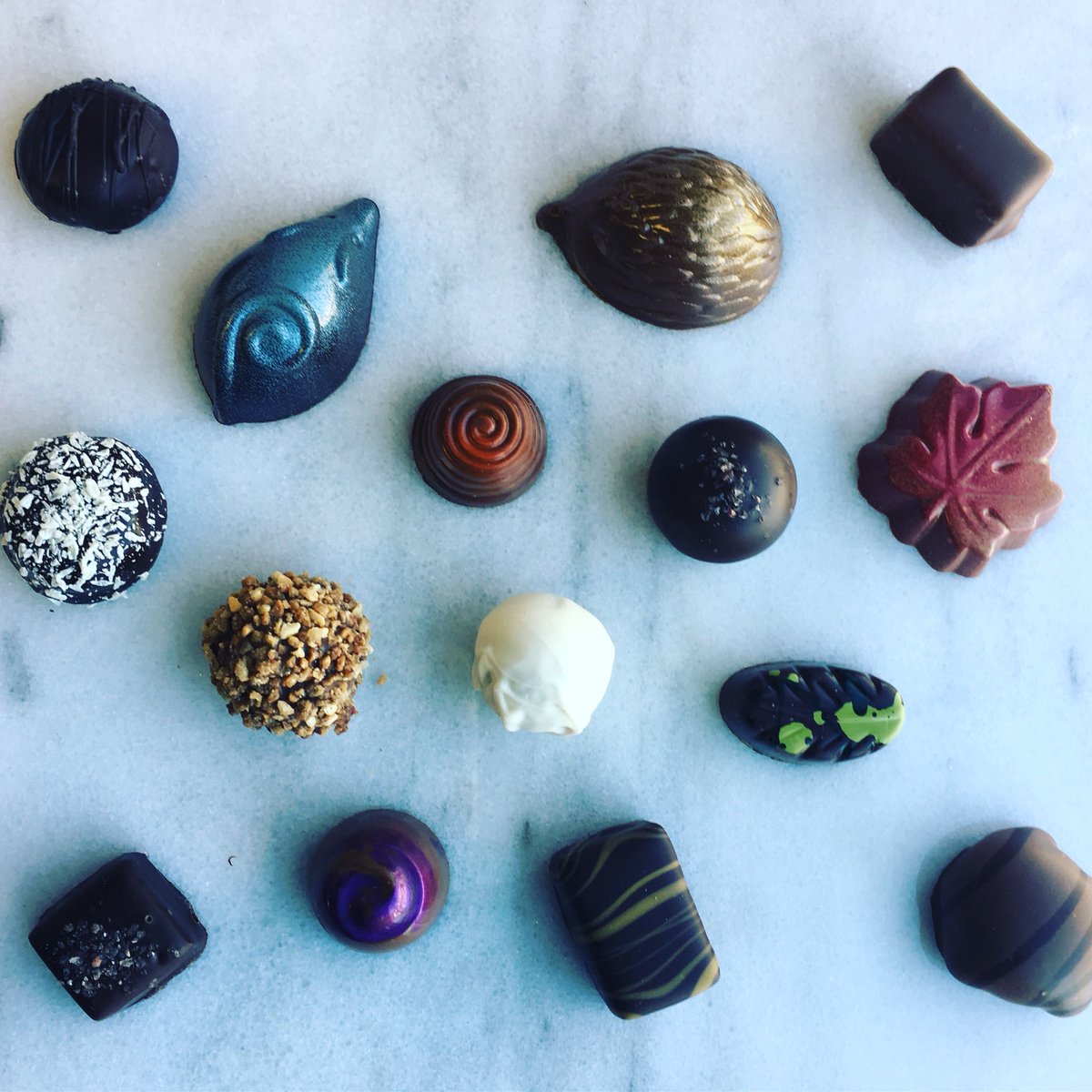 MordensofWpg's tweet photo. It’s Administrative Professionals week! Don’t forget to show your appreciation to the APs in your life/workplace- and why not with chocolate?! #administrativeprofessionalsweek #mordensofwinnipeg https://t.co/KG0TsOJqt2