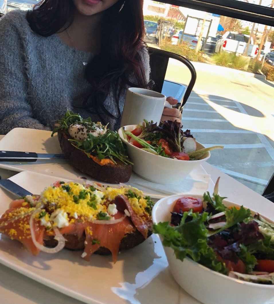 Common Bond tweet media