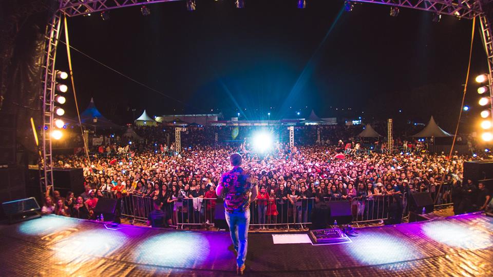 EcMeuDocinho's tweet photo. Show @eduardocosta Em Peçanha/MG
#EduardoCosta
#EduardoCostaNaFazenda
#PraSempre
#ECPraSempre
#Peçanha
#MinasGerais
#MG https://t.co/nUWGqhtKor