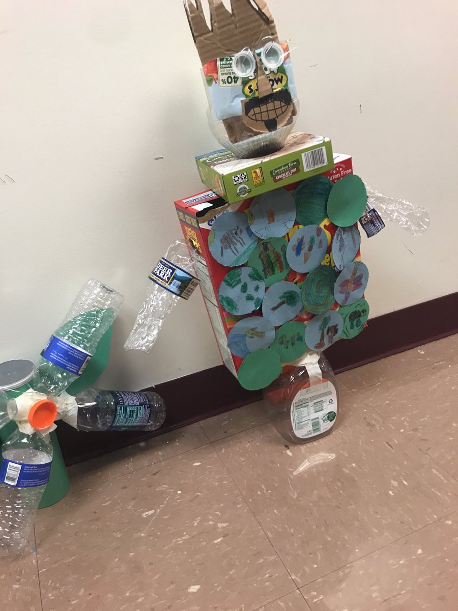 JarrellThaGriot's tweet image. Say what’s up to George #RecycleBot