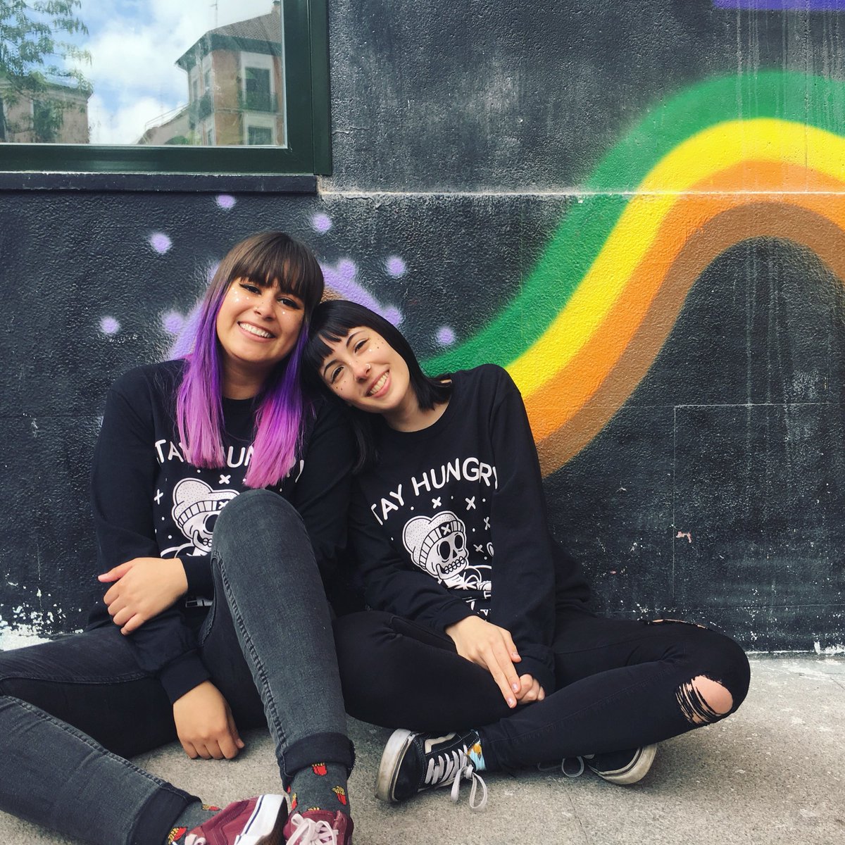 pizzapunkshop's tweet photo. 🌈MY FRIENDS OVER YOU🌈

Get the ‘Stay Hungry’ long sleeve at https://t.co/mvfjABDiXT 🍕 https://t.co/3FunujjQ78
