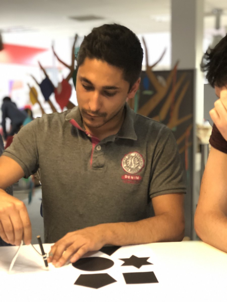 IAEStartupLab's tweet photo. Le #seriousgame a commencé, de belles équipes se sont formées. Qui sera le premier !?!
#OUAL #HowToGetAwayWitheMoney #MetsToiBien

@IAE_Montpellier @bde_iae @AlumnIAEMtp @Mtp_FrenchTech https://t.co/uV6gogMLXW