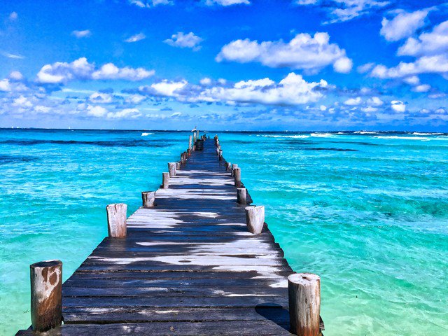 luv4destination's tweet photo. Dreaming of running down and jumping off!  Would you join? #travel #adventure #lifestyle #destinationcollection #justgoforit https://t.co/P9crYDH1Gq