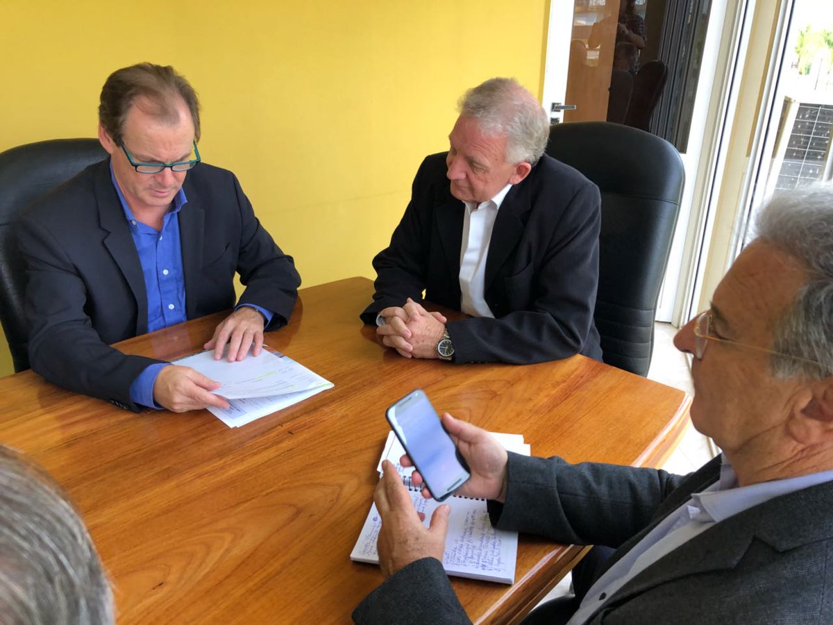bordet's tweet photo. Ahora en #LibertadorSanMartín, junto al intendente Raúl Casali. Atendiendo las prioridades que las autoridades de cada localidad nos plantean. https://t.co/3dYNEIjsoz