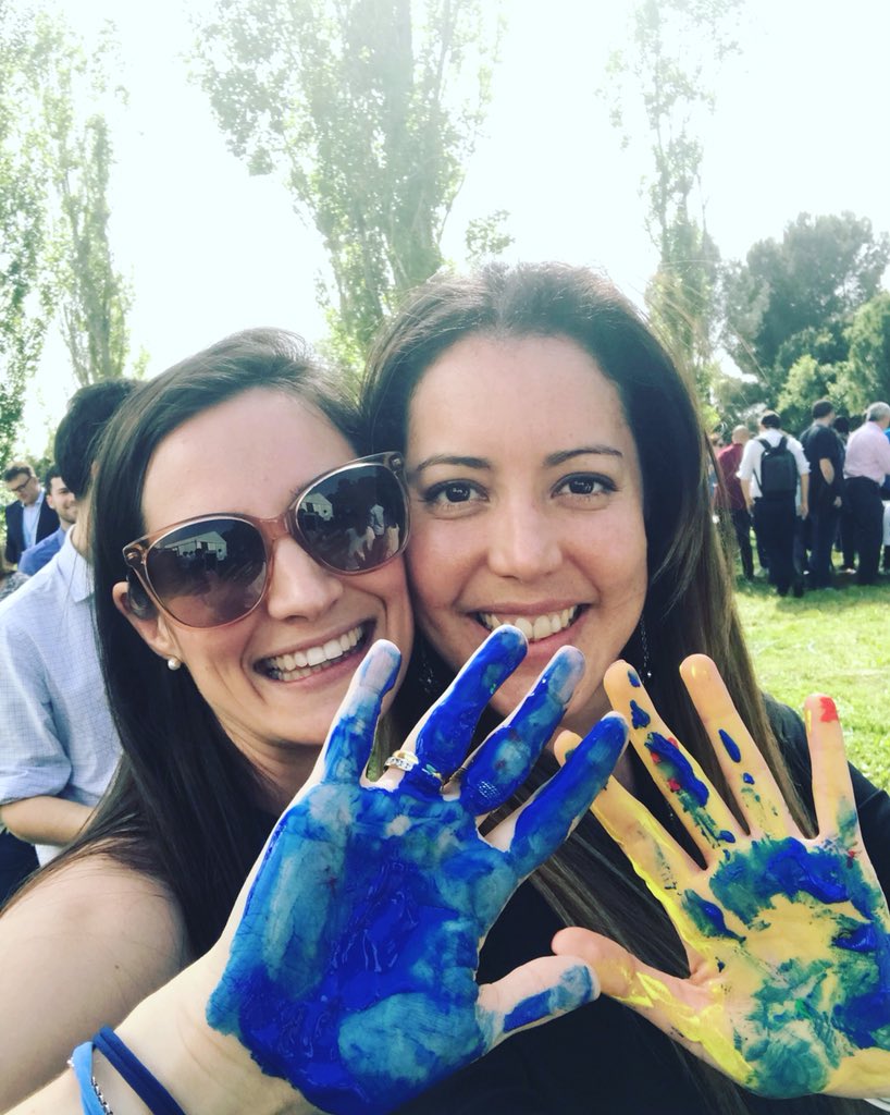 NathalyHermida's tweet photo. #ReinventFrienship #PrintRenaissanceBNC @HPCareers https://t.co/7tB2Us8Vjz