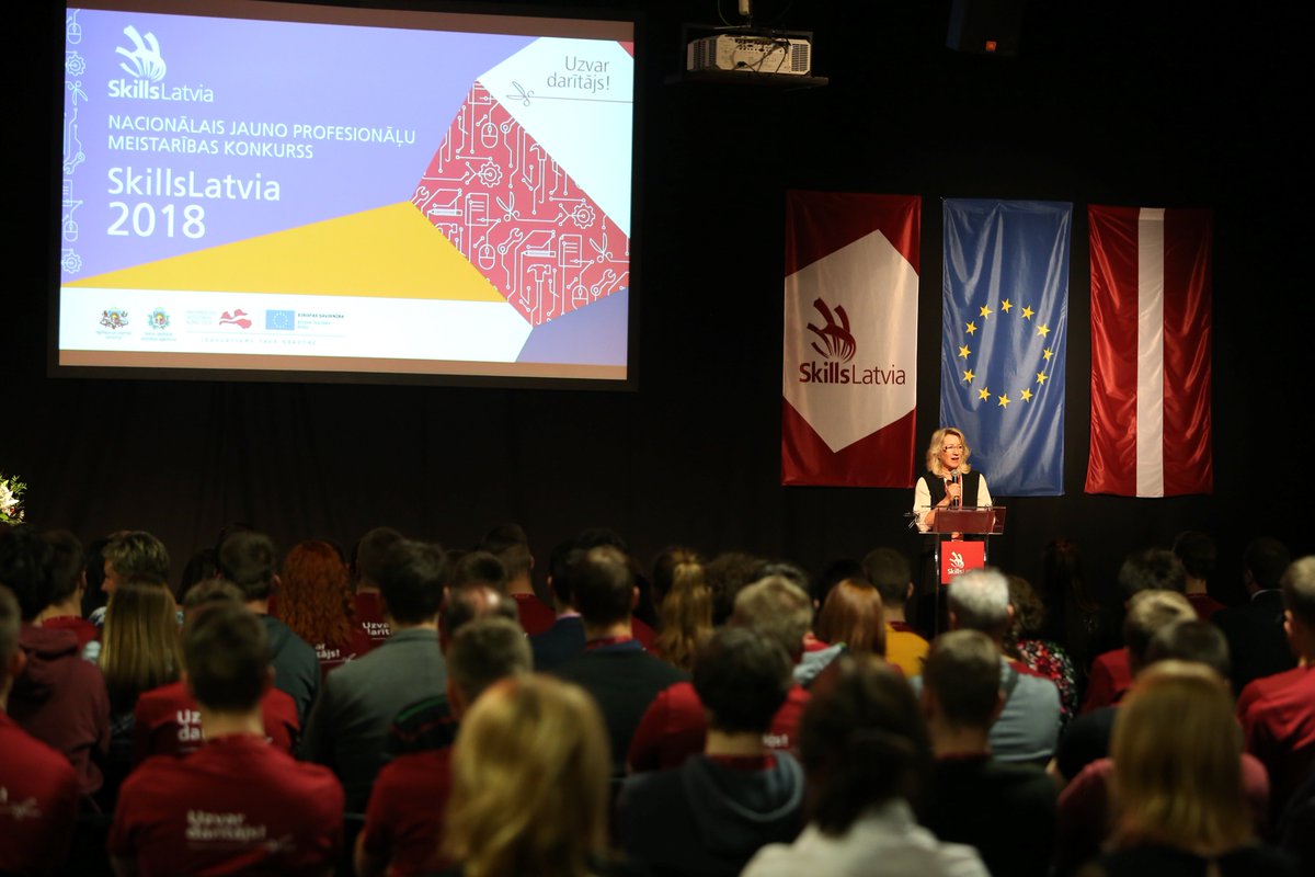 VIAA_LV's tweet photo. 📷 Sajūsma un patīkams satraukums #SkillsLatvia2018 atklāšanas pasākumā! Vairāk foto: https://t.co/USaXy4z9ku  #SkillsLatvia #GenerationDO #ESfondi 🇪🇺 https://t.co/73H4hr5nCc