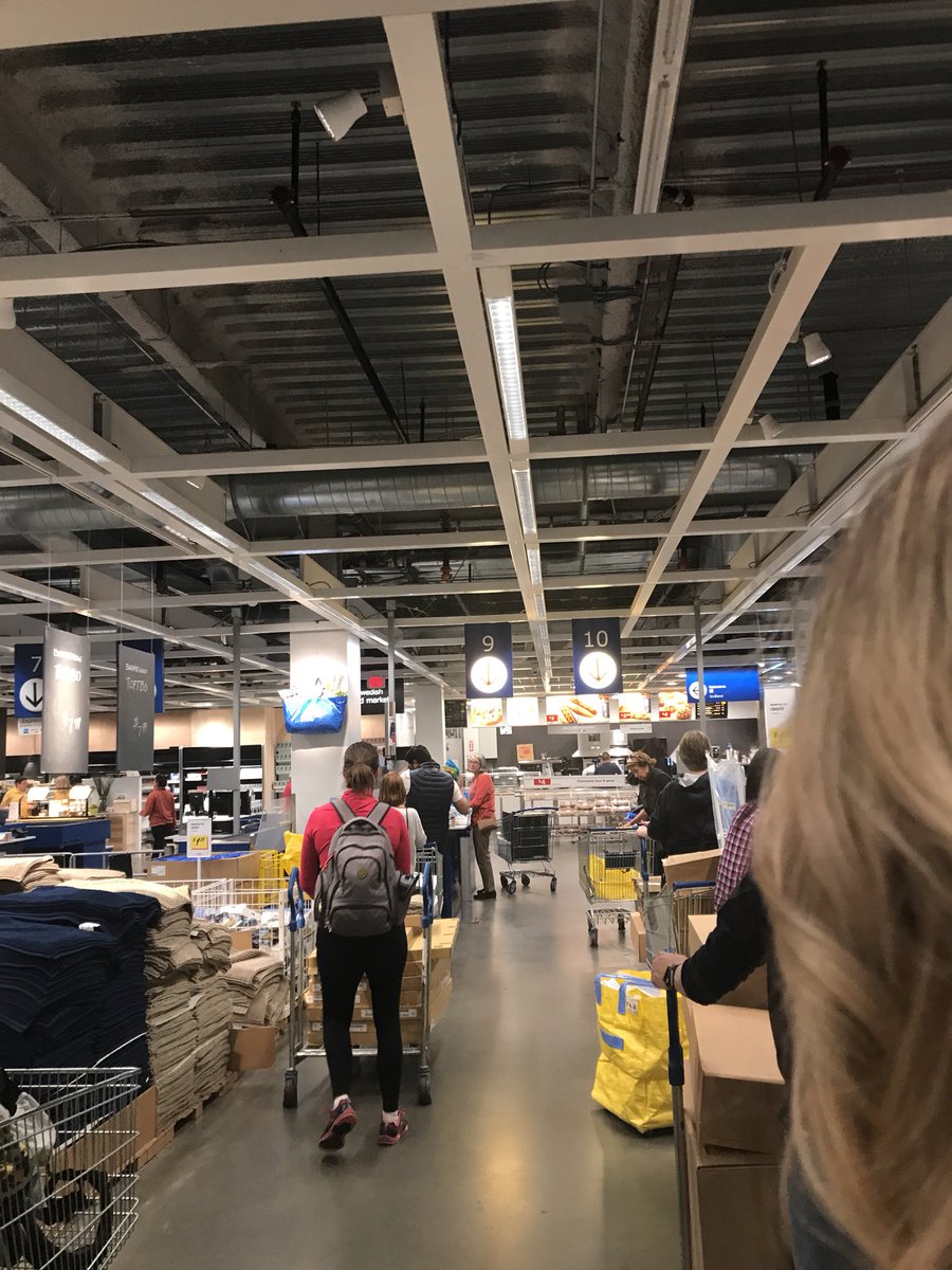 marcfschultz's tweet photo. Only two lines open, not a good way to end an otherwise pleasant shopping experience https://t.co/ugFPtVmlzm