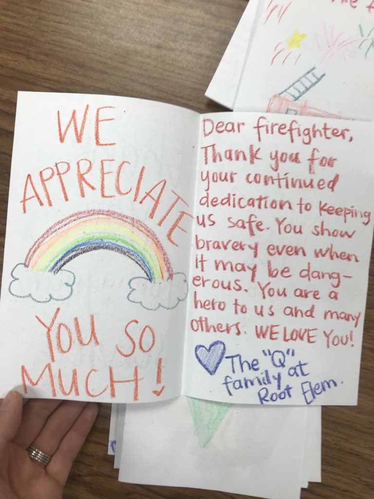 MsWilson_406's tweet image. The Q family #workedtogether to make thank you cards for police officers and firefighters this morning! We think you are #PAWSome and deserve recognition for everything you do to help our community! Thank you, thank you, THANK YOU! 🤗 @RootElemStaff @RootElem @kendrafisher82