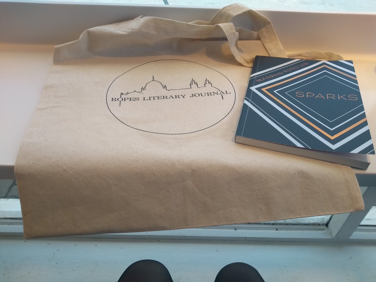 nelis_megan's tweet photo. Big congrats to the NUIG_Lit&Pub class of 2018. Looking forward to reading Sparks and totes love my new bag. ๐ #ROPES2018 is fabulous. Enjoy tonight. https://t.co/VqzfIil9Oz