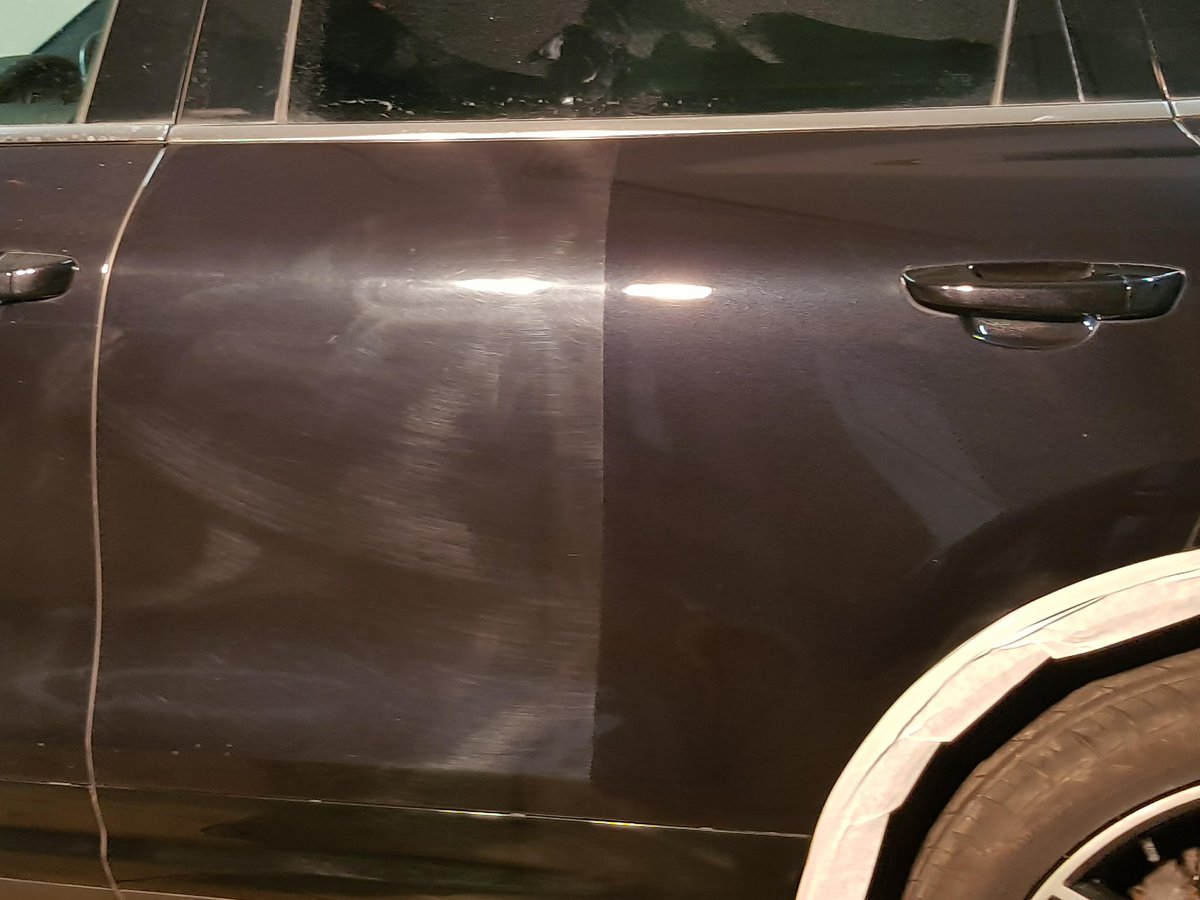 DiabloForza's tweet photo. #PorscheCayenne receiving some much needed TLC. Soon be ready for #LiquidElements3kShield https://t.co/VUsHKCJAU0