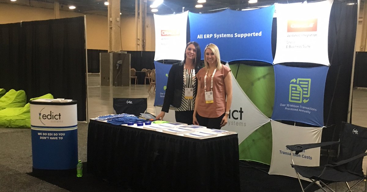 EdictSystems's tweet photo. Chelsie Robertson and Jessica Street on the setup team at Collaborate 18 #C18LV. https://t.co/LGLLkC1suJ