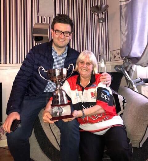 BenJeffreys's tweet photo. I had the pleasure of visiting one of @PontypoolRFC’s most dedicated volunteers on my way to @PontypoolPark tonight.

Pat has stood by the club every step of the way over the years, but was unable to attend the celebrations due to a recent surgery.

So we took the trophy to her! https://t.co/4GpaeFSgK5