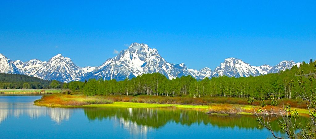 VerdeBrandComm's tweet photo. Our Jackson office is looking for a summer intern! If you want to spend your summer in the Tetons learning what it takes to be in PR, tweet us or email becca@verdepr.com to apply. https://t.co/0HA8NhxhBM