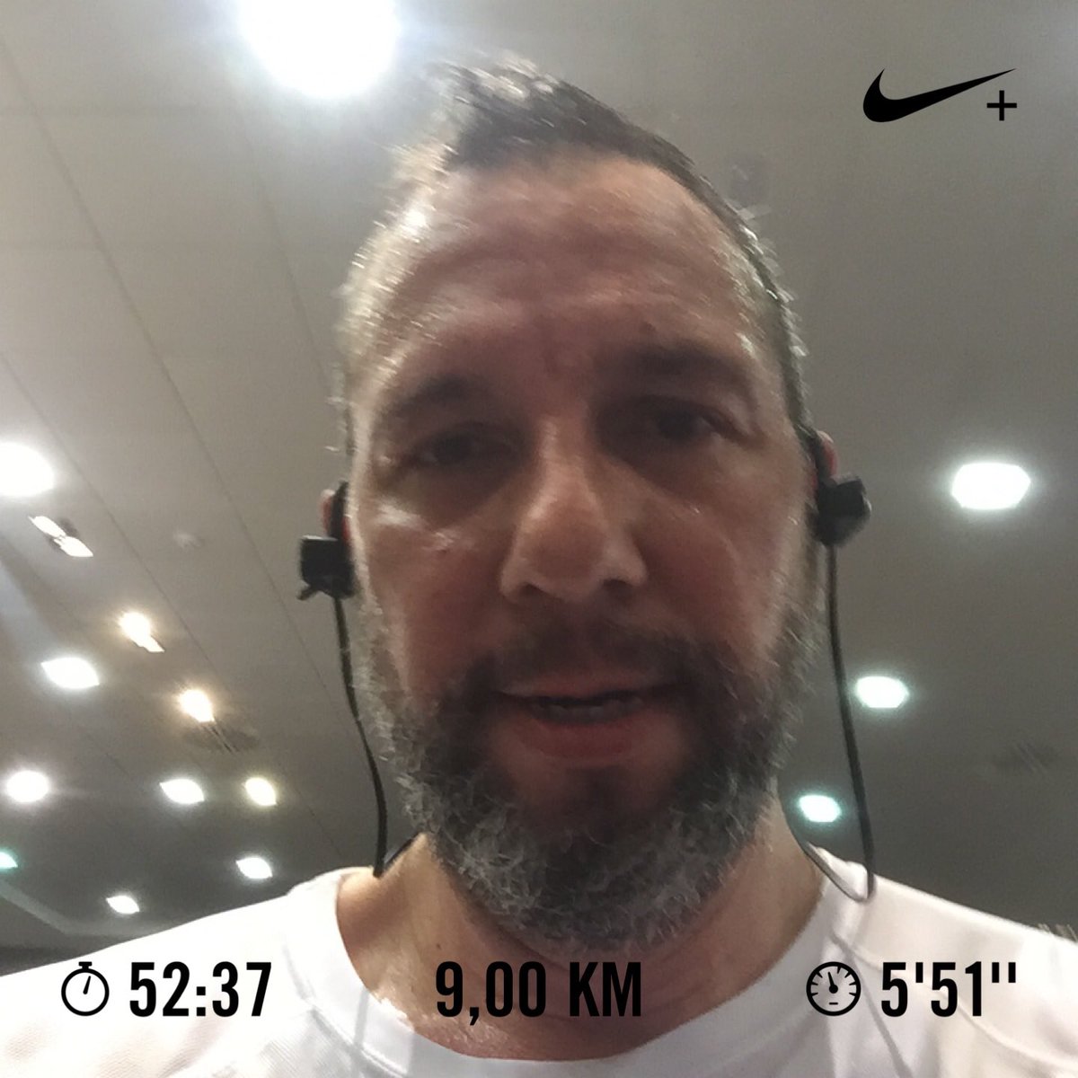 TUANGILDA's tweet photo. Ha corrido 9,00 kilómetros con Nike⁠ Run Club #runner #running #run #runhappy #runners #runnerscommunity #runforever #madrid #alcobendas #teamomargavaras #manu #mellizos #tuan https://t.co/73k4qKJ4HZ