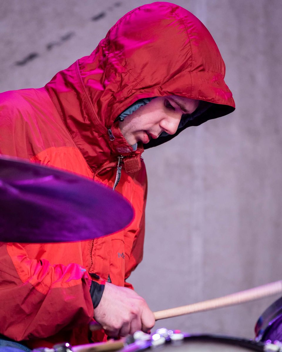 PartTimeSavants's tweet image. Keaton’s been hitting the ankle weights pretty hard lately and tore through his #kickdrum batter head during @heardonhurd.  If you wanna see Keaton’s #jackedankles (and you do), come see us play at the @NormanMusicFest this Saturday at 8 pm in the front room of @bisonwitches_OK.