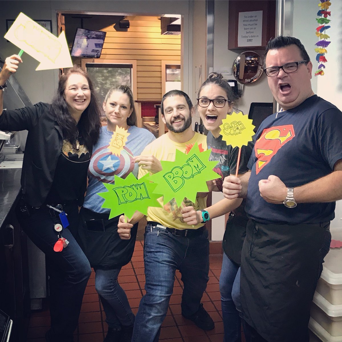 McPlaugher's tweet photo. SUPER TEAM FOR SUPER HERO’S #ChilisLove #PortOrangeChilis https://t.co/0LKhutWkeX