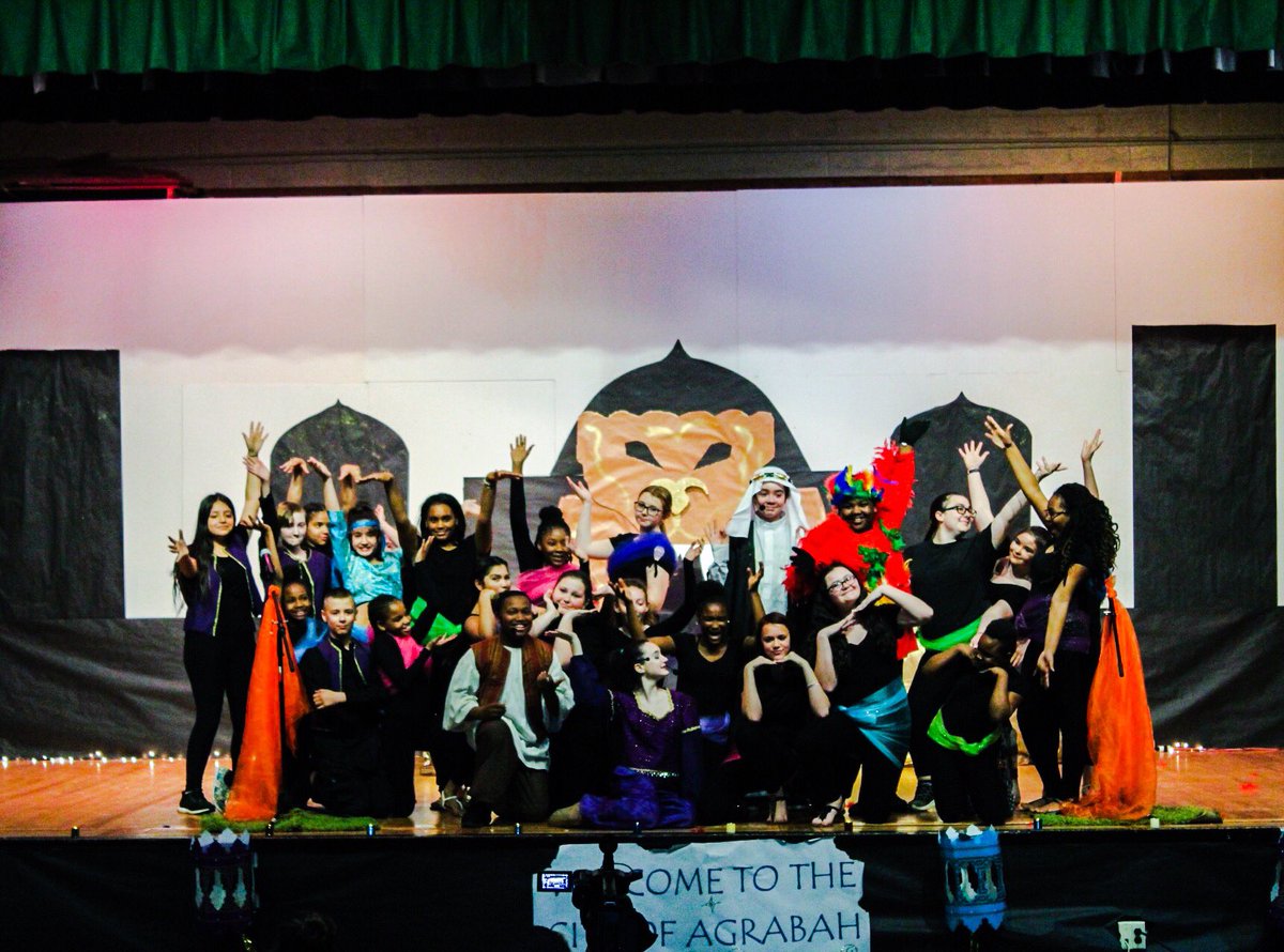 Scenes from <a href="/StemmersRunMS/">Stemmers Run Middle</a> #AladdinJr! Come see it 4/26 &amp; 4/27!  @SRMS_Principal @BCPSMusic <a href="/Stembucmusic/">Stemmers Run Music</a> @willbateszone3
