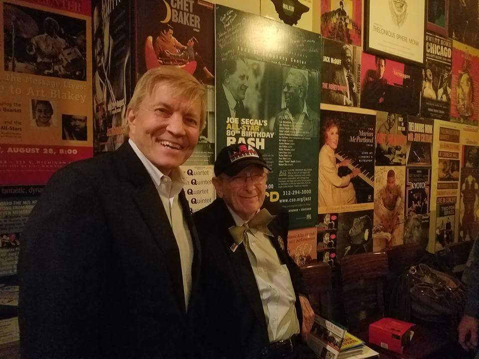 Inta_Tain's tweet image. Happy BDAY #WelingtonCastillo, U share it w/ @JazzShowcase owner #JoeSegal we dedicate this win tonight over @Mariners to U, Joe, #kingfarquhar #ArthurTheCichlid who died today &amp;amp; #SoxChic @whitesox guardian angel! Let's Go @CarlosSan29 @TimAnderson7 @ymoncada19 @Nicky_Delmonico