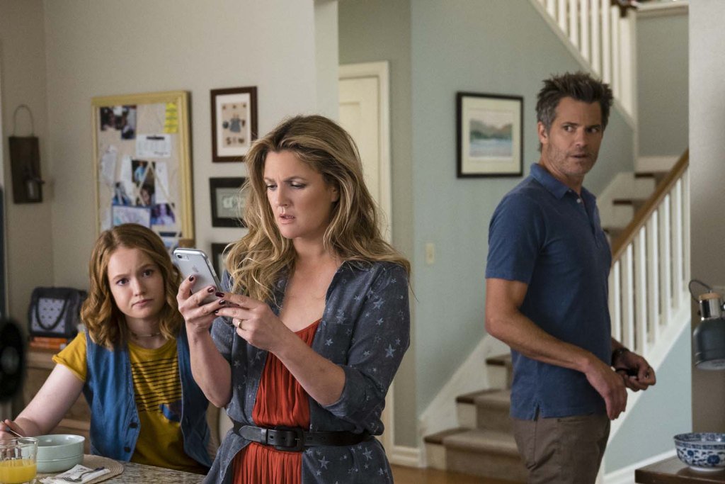 JustFocusSeries's tweet photo. Critique #SantaClaritaDiet S02, #Netflix : Pour le meilleur et pour le rire ! https://t.co/j8Ex3kJvms https://t.co/OxWV4rQQ4a