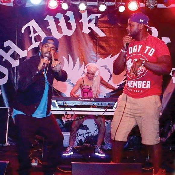 THEREALCOLDCASH's tweet photo. @IAM_KULU & @THEREALCOLDCASH FOLLOW US #WEWINNIN #BUFFALOBOSSES #THENEWWAVE #RAPGAMETAKEOVER #DJS #HIPHOP #BLOGGERS #MAGAZINES #PLUGLIFE #TEAMCOLDCASH https://t.co/huHtBZs8zb