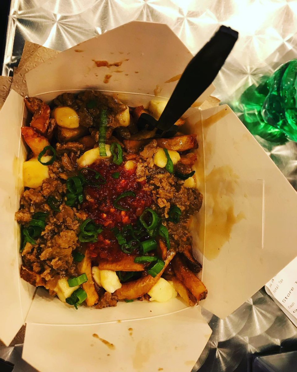 Heading to tonight’s 🏀 game!? Grab some dinner that’s as amazing as the #Sixers #trusttheprocess #poutineprocess #Repost @nrrdladydiva
・・・
Literally nothing beats Korean poutine from <a href="/smokesphilly/">Smokes Philly</a>