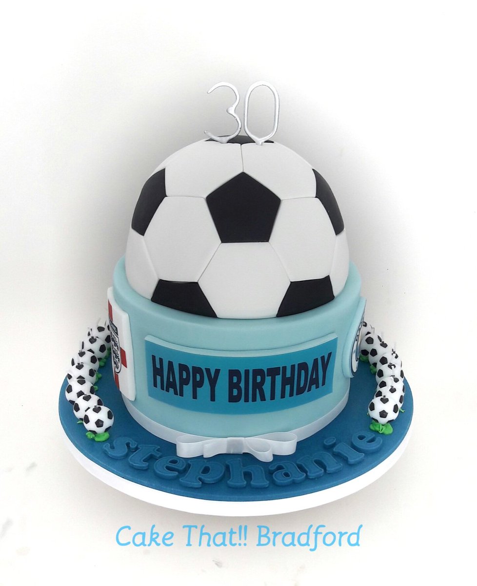 cakethatbfd's tweet photo. Big Happy #30thbirthday to @stephhoughton2 . Hope you had a great day x. #womensfootball #captain #england #mancity . https://t.co/JEUy9ccD4x