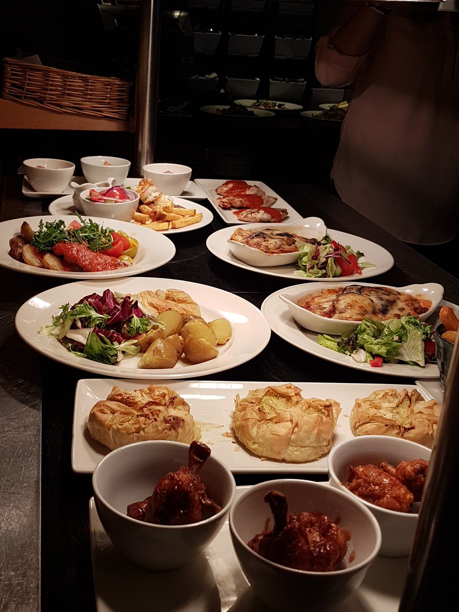 RobertChester11's tweet photo. New #Springthyme menu cook off, great dishes and great tastes. Looking forward to Thursday launch @premierinn Norwich @benjamin_86809 https://t.co/KmkRLSNSNd