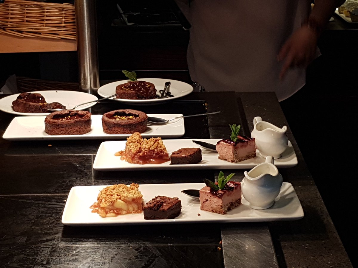 RobertChester11's tweet photo. New #Springthyme menu cook off, great dishes and great tastes. Looking forward to Thursday launch @premierinn Norwich @benjamin_86809 https://t.co/KmkRLSNSNd