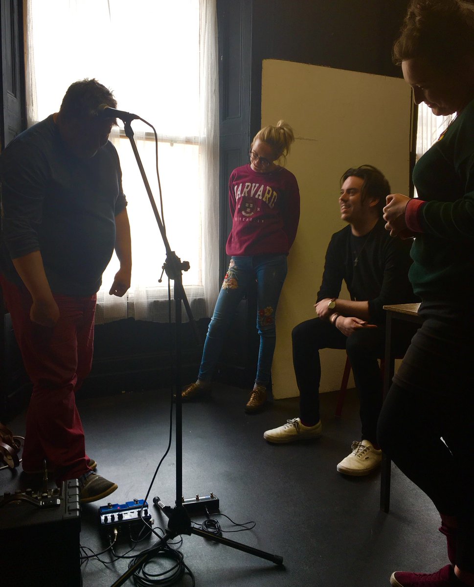 GameTheoryIRL's tweet image. You’re never alone when you have a #looppedal. Our sound guru Jack shows the wonderful cast of #WelcomeToTheMemoryPalace the ropes (well, buttons) as we gear up for @LiveCollision #BiteSizeScratch.