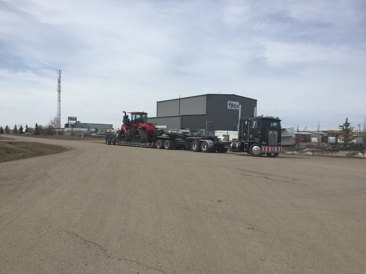 CoreyRintoul's tweet photo. Pure sex appeal #bigrigging https://t.co/qUjjsW5akt