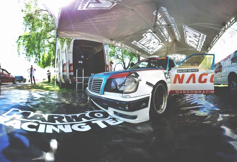 FarkasTent's tweet photo. 4x8m Tent and Servicetarp with logo

#tent #drift #markomteam #mercedes #drifting #fullprint #printed #individual #branding #logo #farkastent
#canopy #popup #rallyezelt #driftzelt #drifttent #servicetent #namiot #stany https://t.co/JBTJ0s7pVY