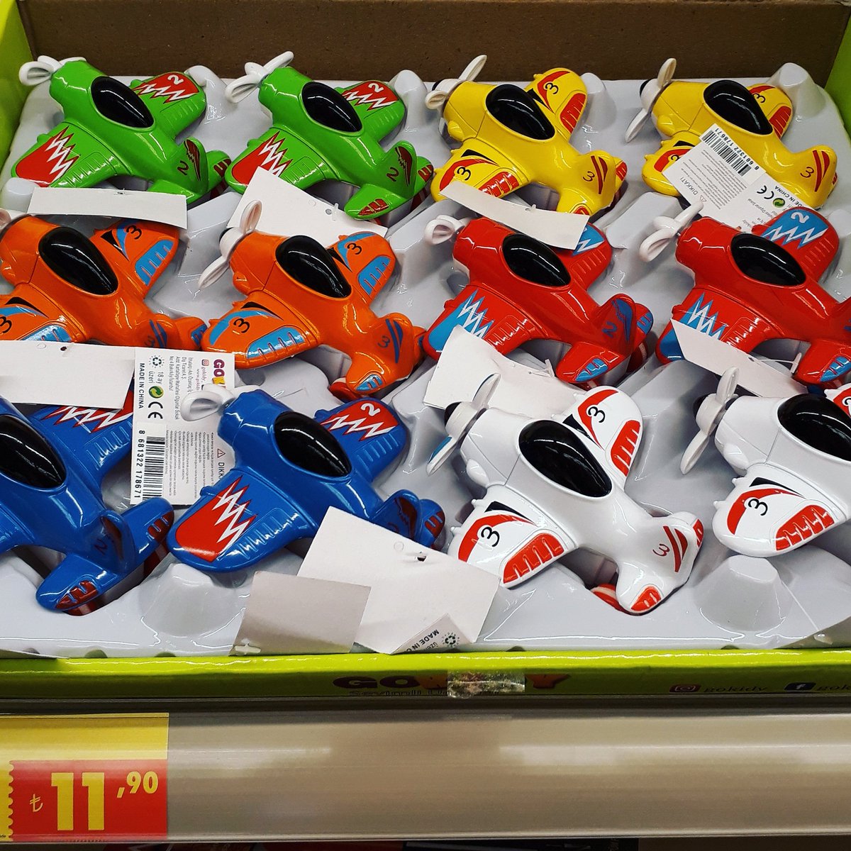 Metal sevimli uçak... 🛬🛫✈