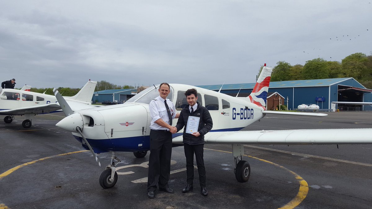 Congratulations to @BucksNewUni student Joe Caruana for completing his first solo flight today. Pictured with instructor Simon B. Well Done!!!