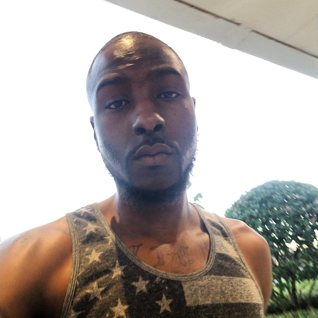 TariusMinaj's tweet image. #rolldatshit