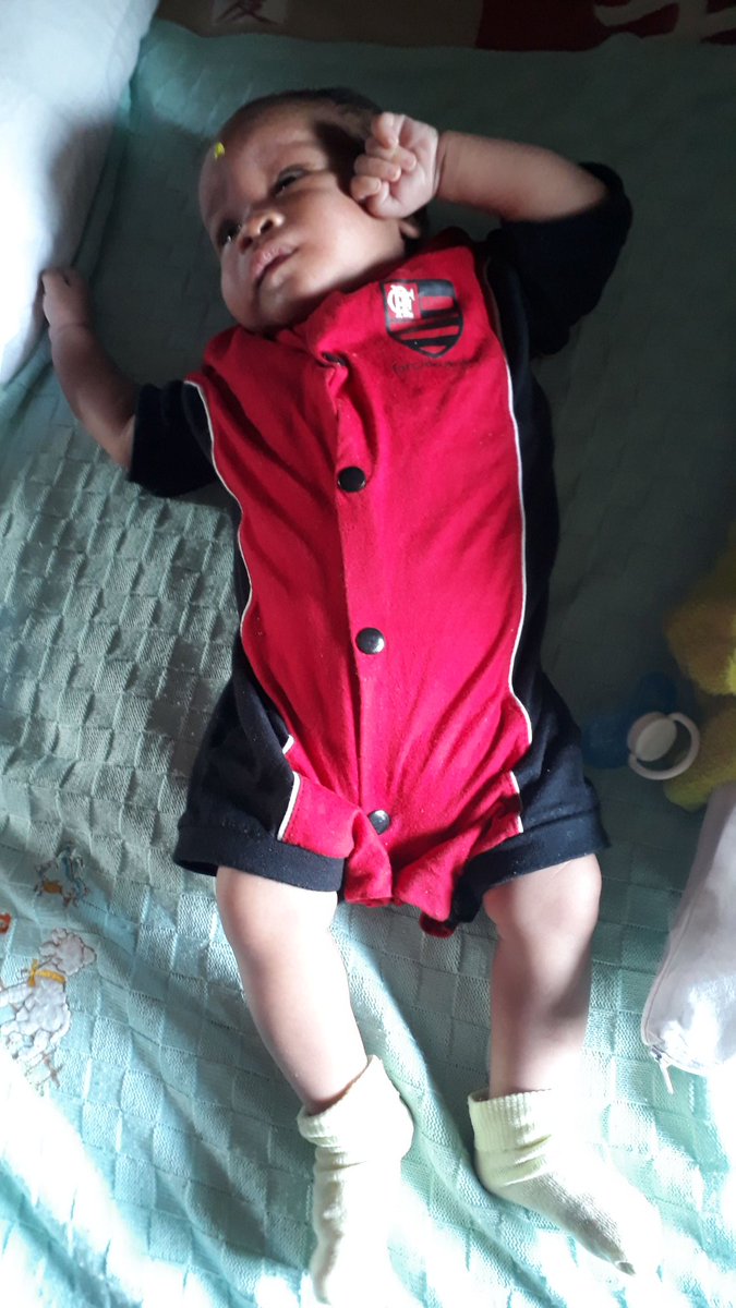 Popylopes's tweet photo. Flamenguista q se fala né 😍👣bebê da mamãe 👣😍 https://t.co/1XQihdEGba